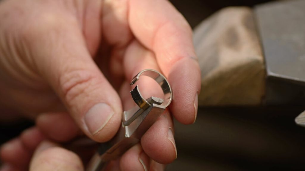 Can Sterling Silver Rings be sized Down?