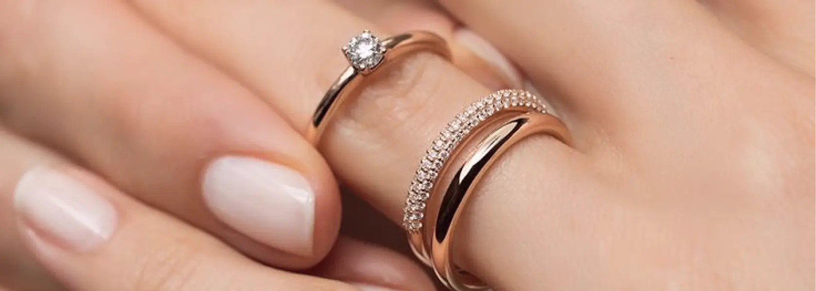 How to wear an eternity ring with a wedding and engagement ring?