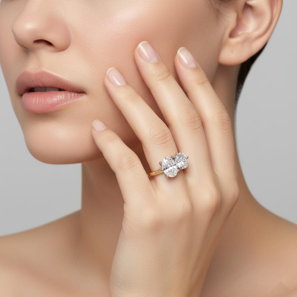 Oval & Round Toi et Moi Engagement Ring