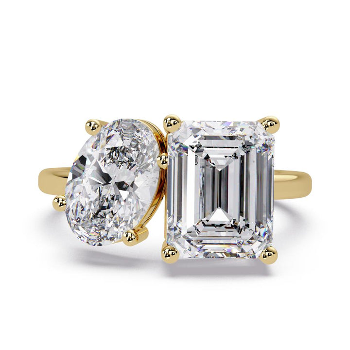 Emerald & Oval Toi Et Moi Engagement ring