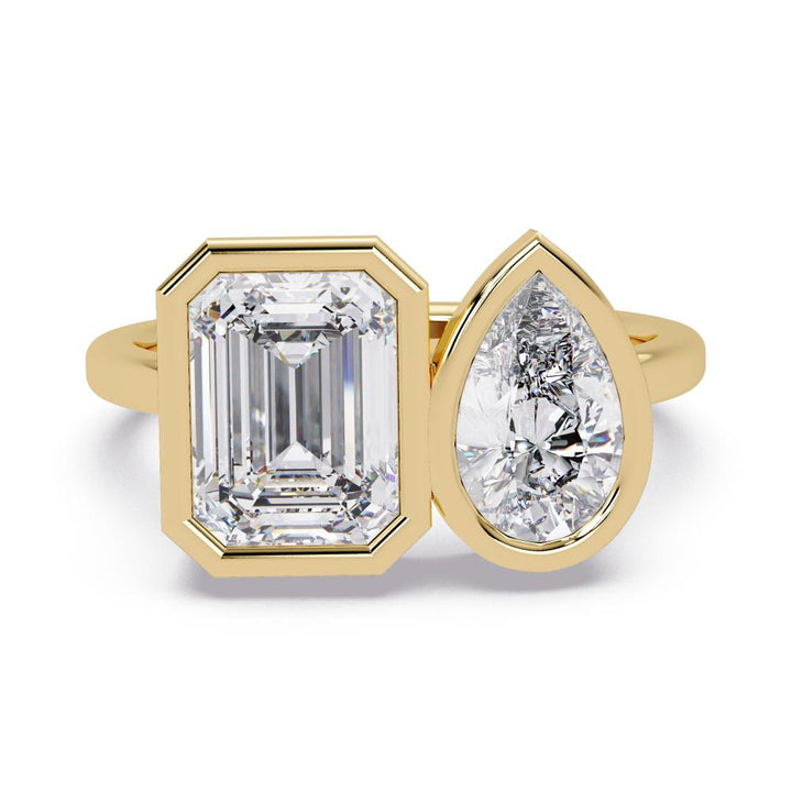 Pear & Emerald Bezel Toi Et Moi Engagement ring