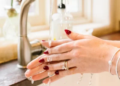 Is It Okay to Wash Hands with Your Engagement Ring On?