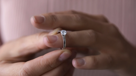 What Finger Do You Wear a Commitment Ring On?