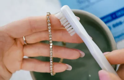 How to Clean a Diamond Bracelet?